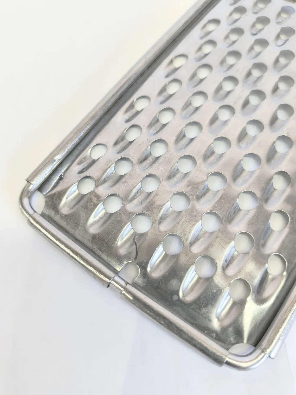 VINTAGE EKCO MCM Hand Stainless Grater  Cream Handle 11 in USA
